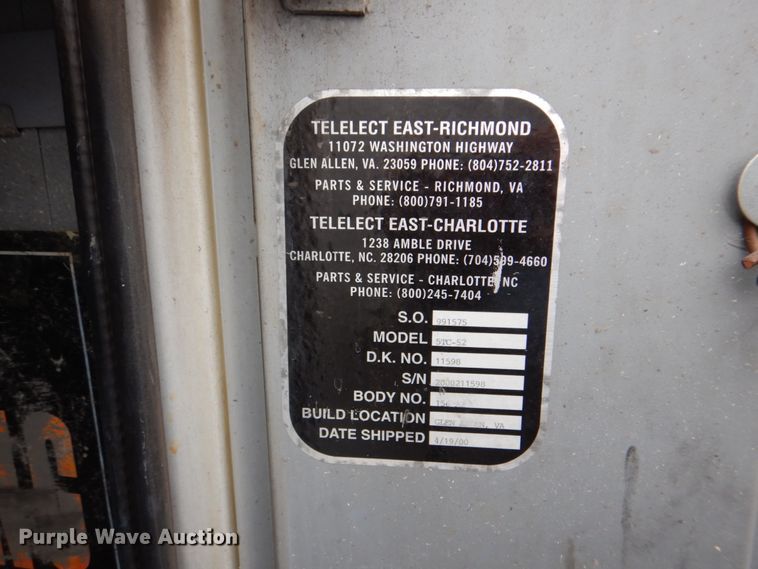 image for item DH5311 2000 Freightliner FL70 bucket truck