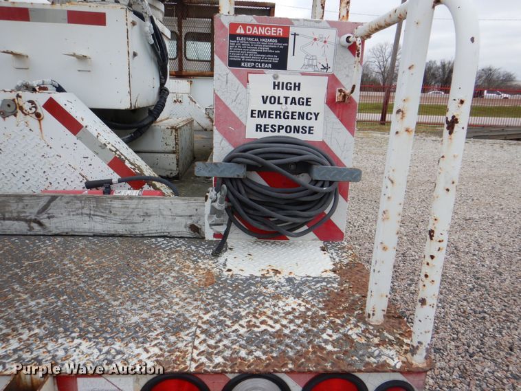 image for item DH5311 2000 Freightliner FL70 bucket truck