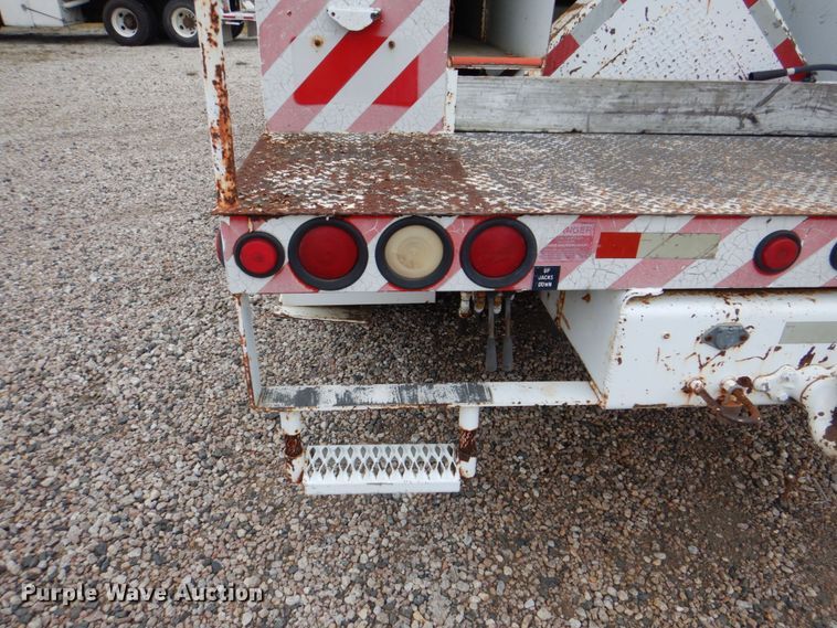 image for item DH5311 2000 Freightliner FL70 bucket truck