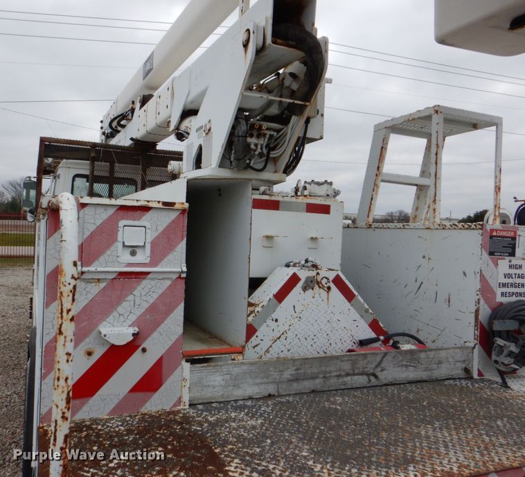 image for item DH5311 2000 Freightliner FL70 bucket truck