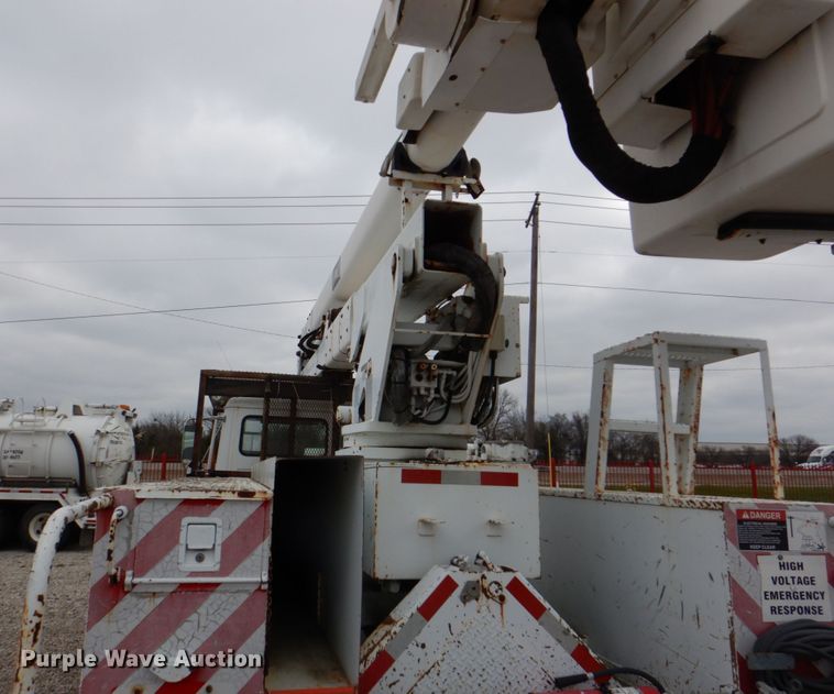 image for item DH5311 2000 Freightliner FL70 bucket truck