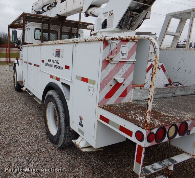image for item DH5311 2000 Freightliner FL70 bucket truck