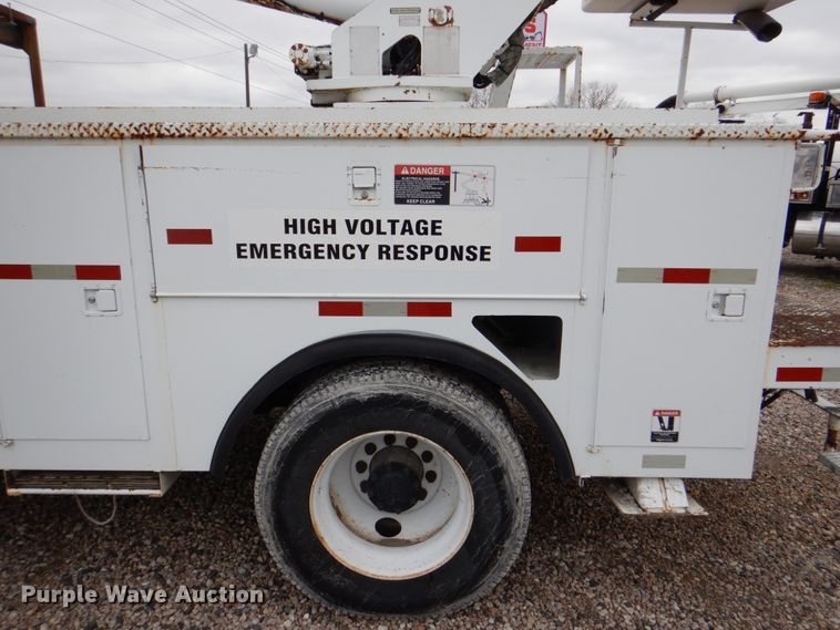 image for item DH5311 2000 Freightliner FL70 bucket truck