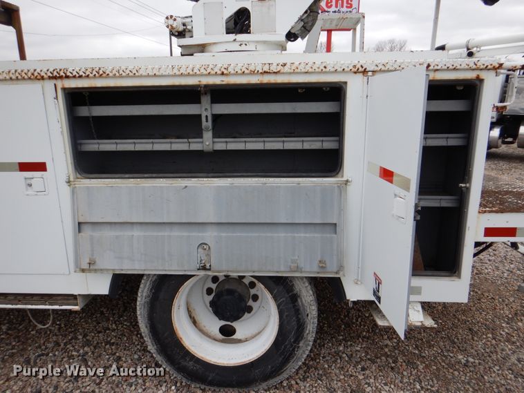 image for item DH5311 2000 Freightliner FL70 bucket truck