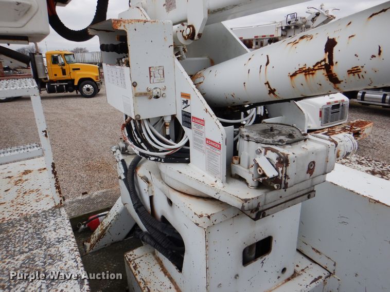 image for item DH5311 2000 Freightliner FL70 bucket truck