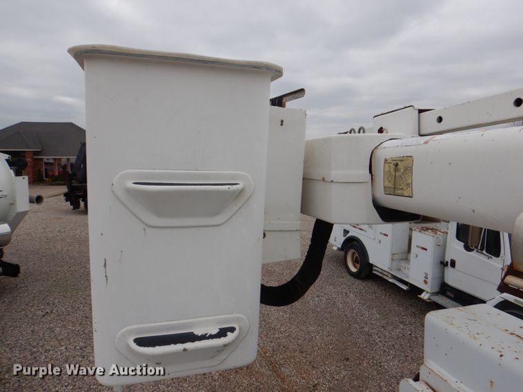 image for item DH5311 2000 Freightliner FL70 bucket truck