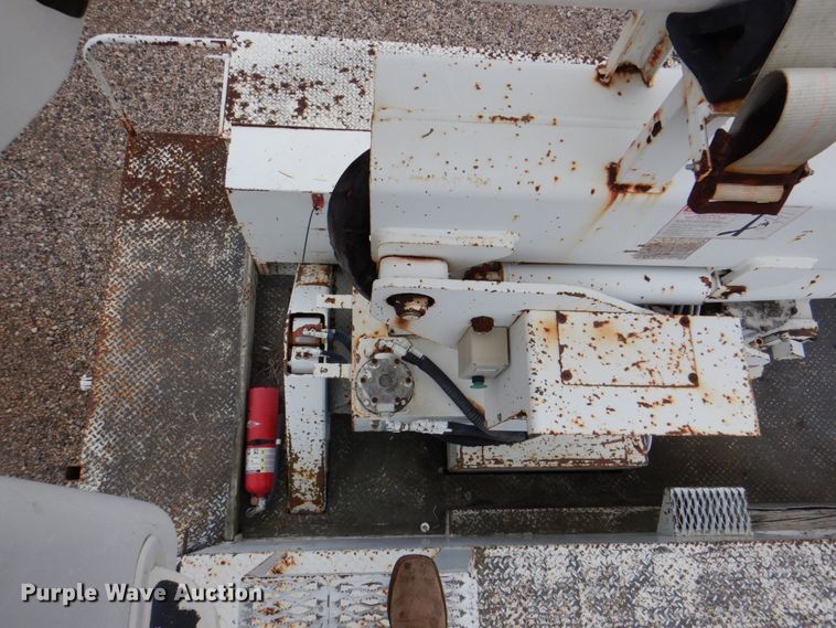 image for item DH5311 2000 Freightliner FL70 bucket truck