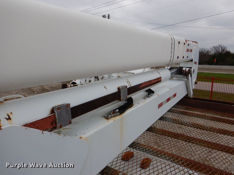 image for item DH5311 2000 Freightliner FL70 bucket truck