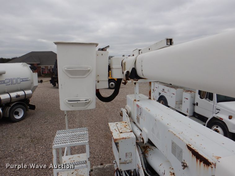 image for item DH5311 2000 Freightliner FL70 bucket truck