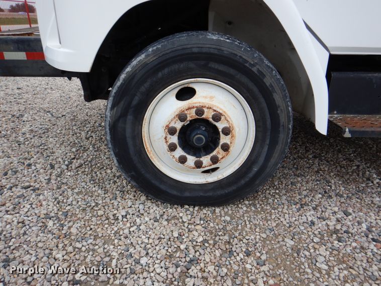 image for item DH5311 2000 Freightliner FL70 bucket truck