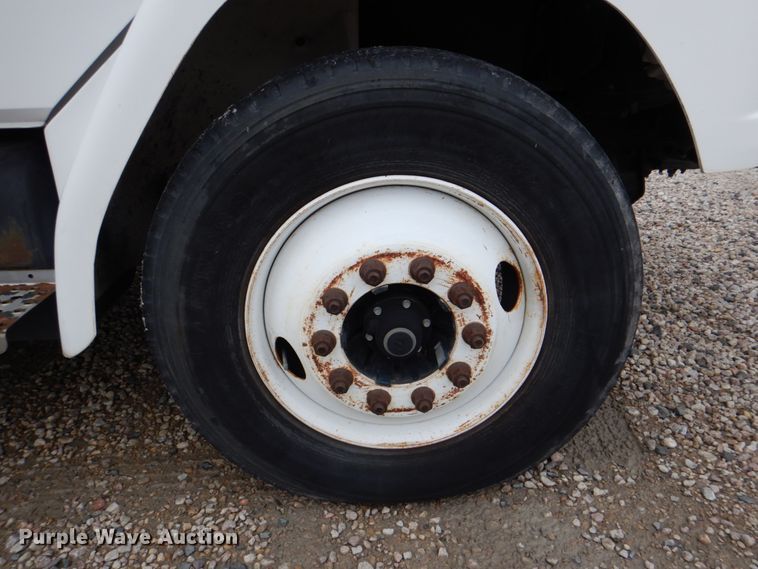 image for item DH5311 2000 Freightliner FL70 bucket truck