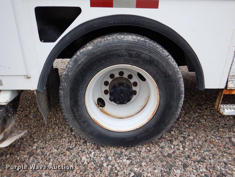 image for item DH5311 2000 Freightliner FL70 bucket truck