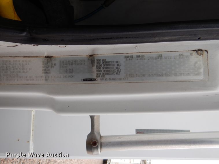 image for item DH5311 2000 Freightliner FL70 bucket truck