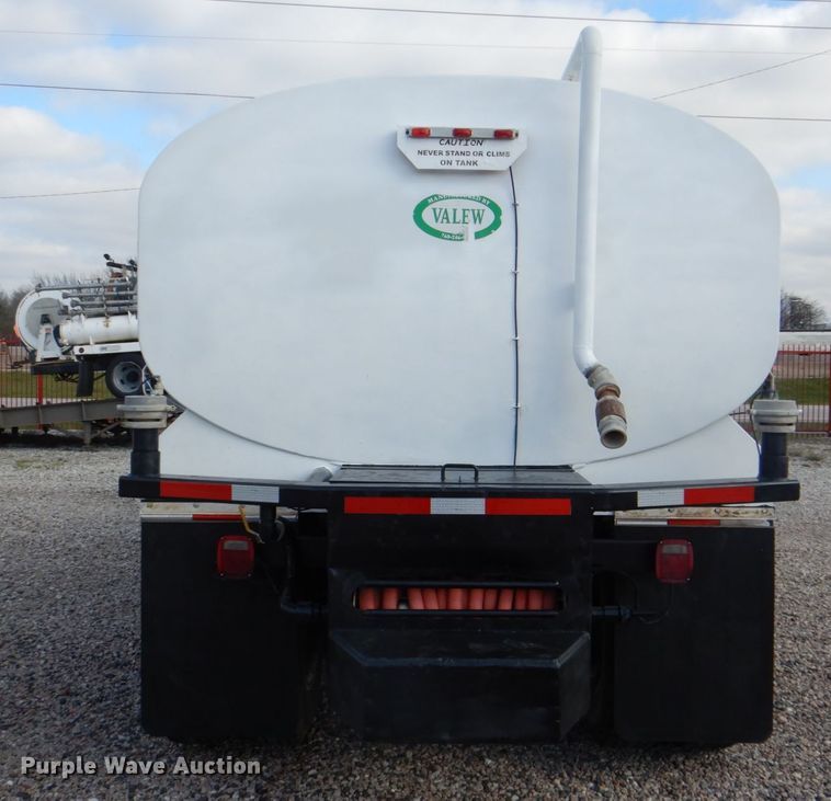 image for item DH5313 2013 Freightliner Business Class M2 water truck