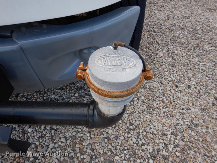 image for item DH5313 2013 Freightliner Business Class M2 water truck