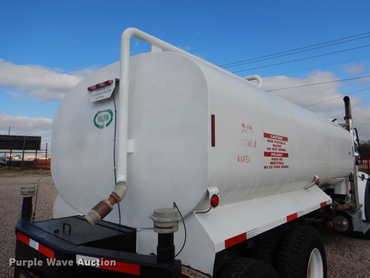 image for item DH5313 2013 Freightliner Business Class M2 water truck