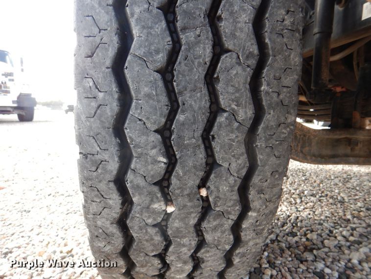 image for item DH5313 2013 Freightliner Business Class M2 water truck