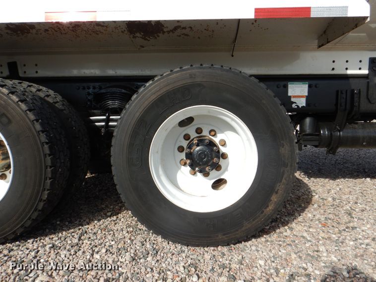 image for item DH5313 2013 Freightliner Business Class M2 water truck