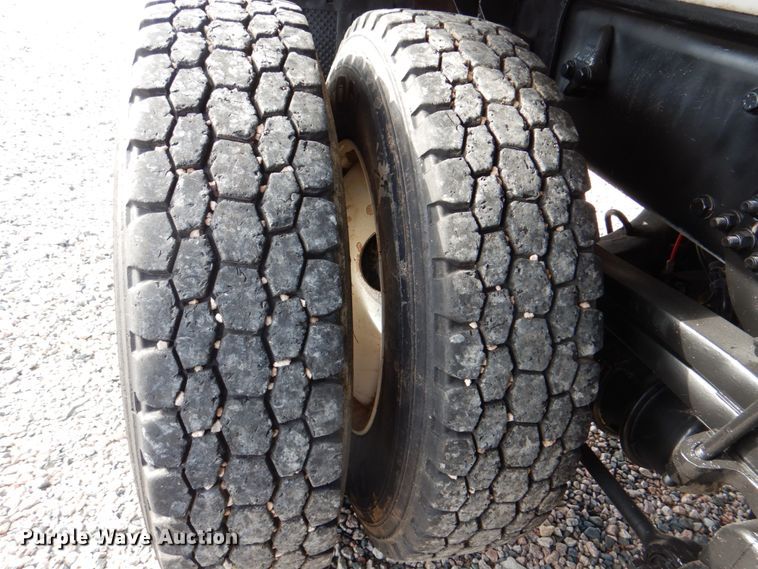 image for item DH5313 2013 Freightliner Business Class M2 water truck