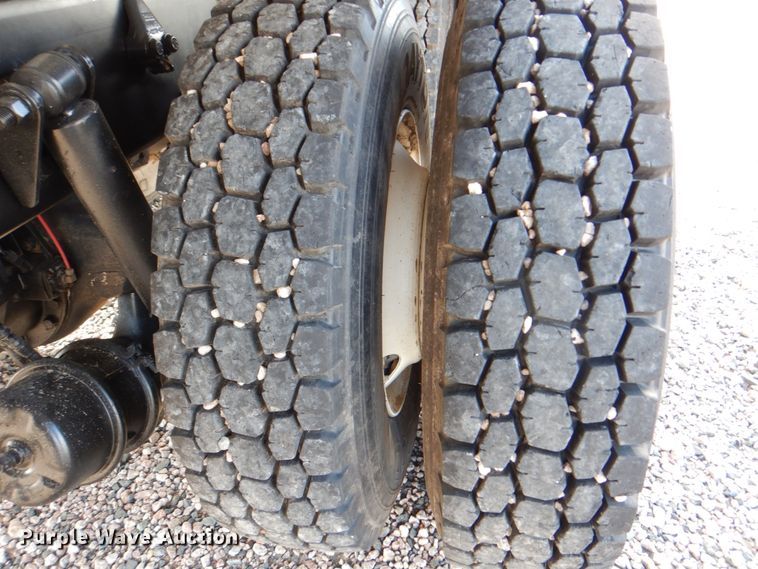 image for item DH5313 2013 Freightliner Business Class M2 water truck