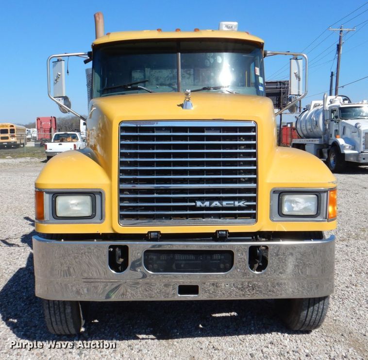 image for item DH5315 2009 Mack CHU613 crane truck