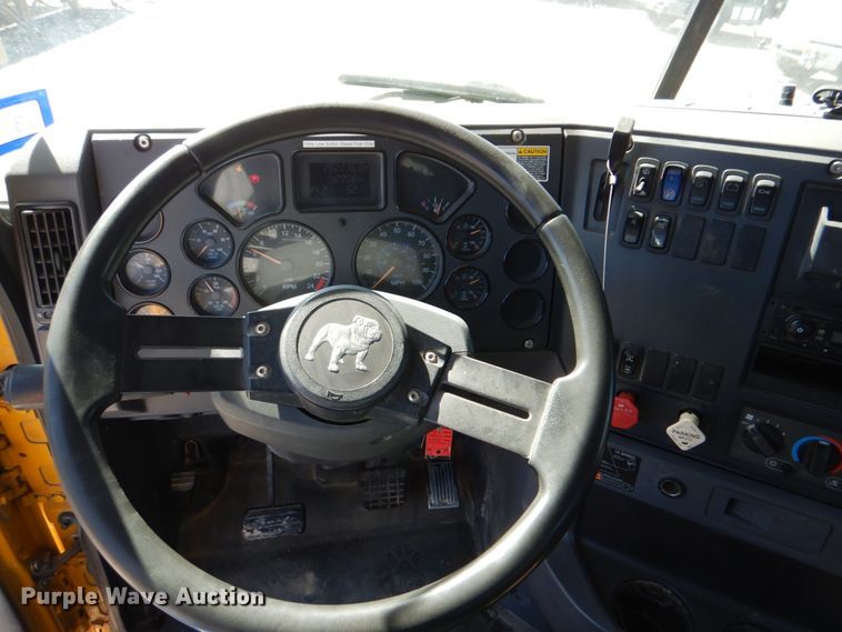 image for item DH5315 2009 Mack CHU613 crane truck