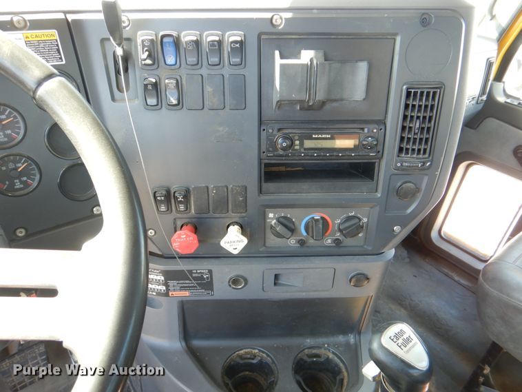 image for item DH5315 2009 Mack CHU613 crane truck