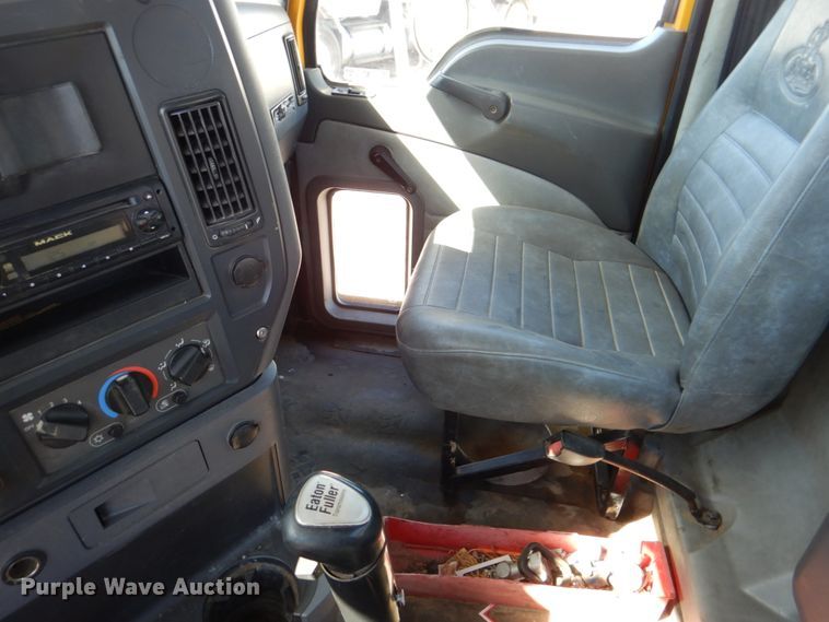 image for item DH5315 2009 Mack CHU613 crane truck