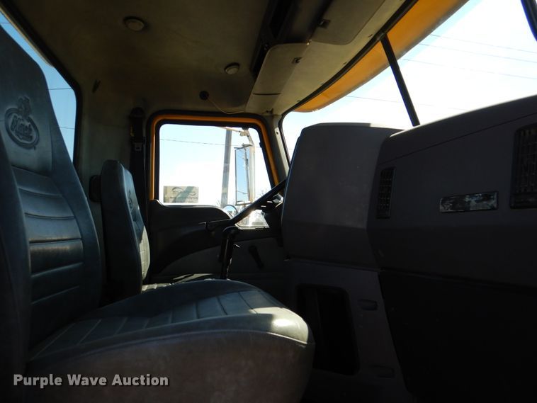 image for item DH5315 2009 Mack CHU613 crane truck