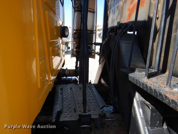 image for item DH5315 2009 Mack CHU613 crane truck