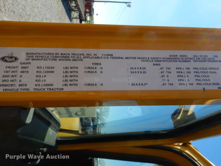 image for item DH5315 2009 Mack CHU613 crane truck