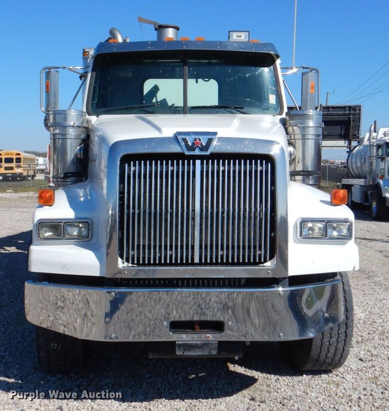 image for item DH5316 2013 Western Star 4900 hydrovac truck