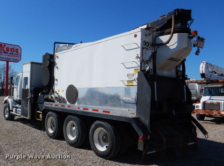 image for item DH5316 2013 Western Star 4900 hydrovac truck