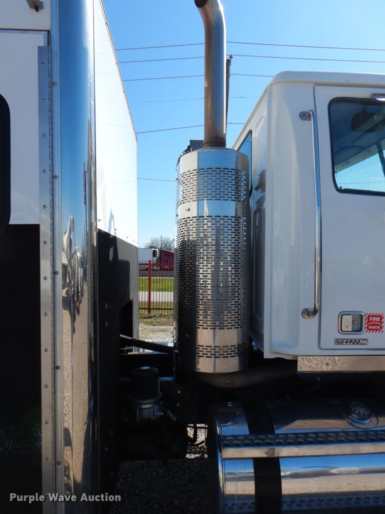 image for item DH5316 2013 Western Star 4900 hydrovac truck