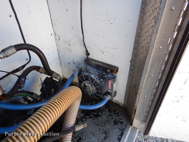 image for item DH5316 2013 Western Star 4900 hydrovac truck