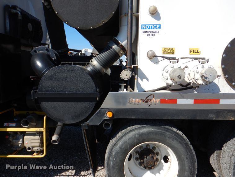 image for item DH5316 2013 Western Star 4900 hydrovac truck