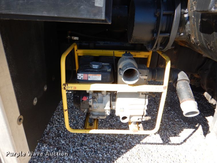 image for item DH5316 2013 Western Star 4900 hydrovac truck