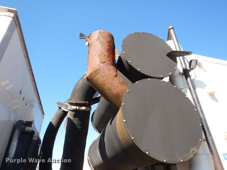 image for item DH5316 2013 Western Star 4900 hydrovac truck