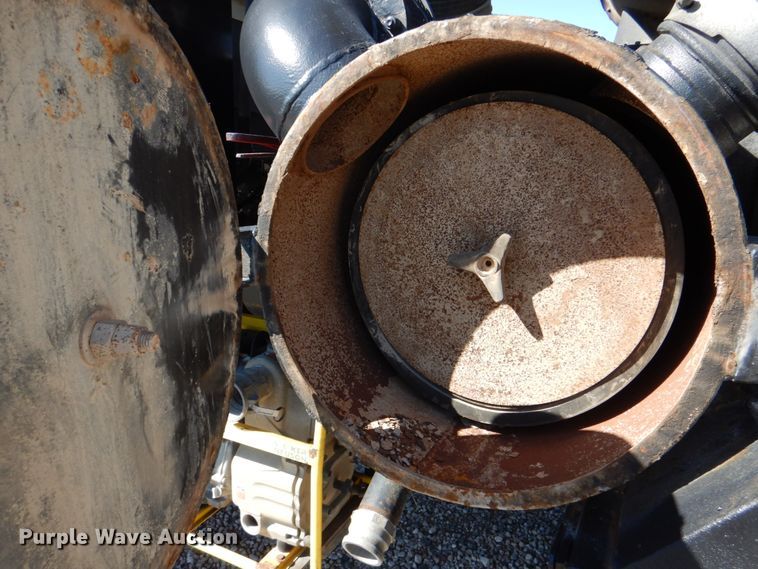 image for item DH5316 2013 Western Star 4900 hydrovac truck