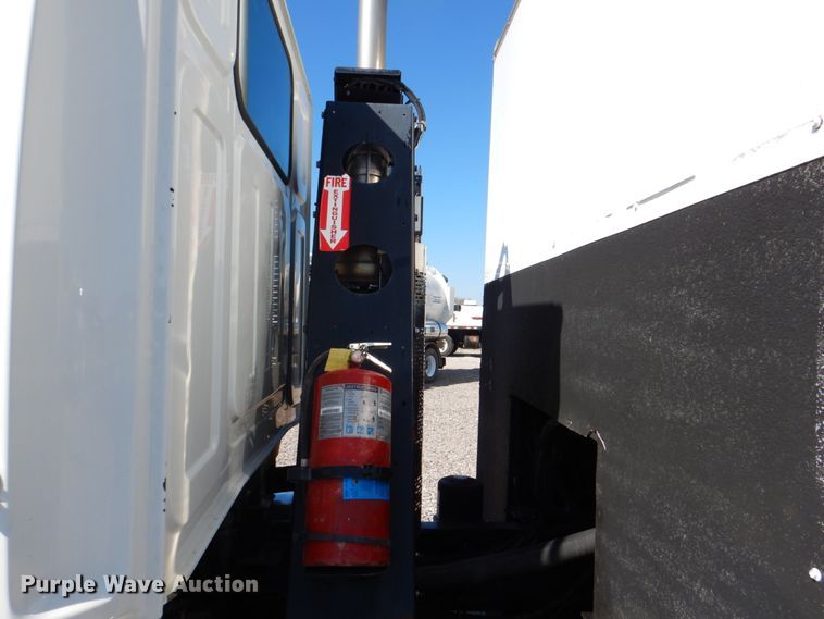 image for item DH5316 2013 Western Star 4900 hydrovac truck