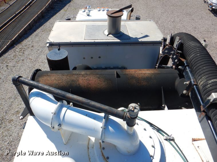 image for item DH5316 2013 Western Star 4900 hydrovac truck