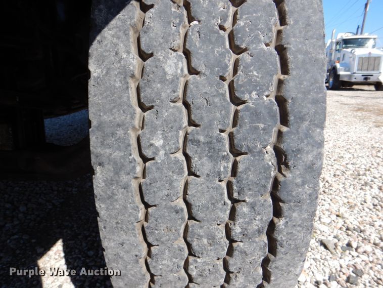 image for item DH5316 2013 Western Star 4900 hydrovac truck