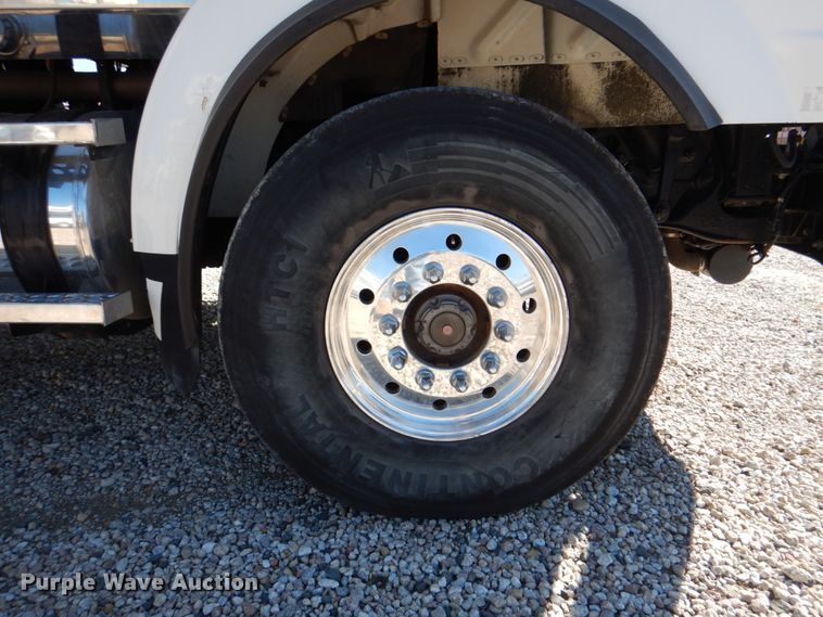 image for item DH5316 2013 Western Star 4900 hydrovac truck