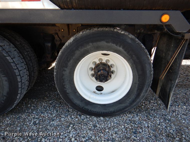 image for item DH5316 2013 Western Star 4900 hydrovac truck