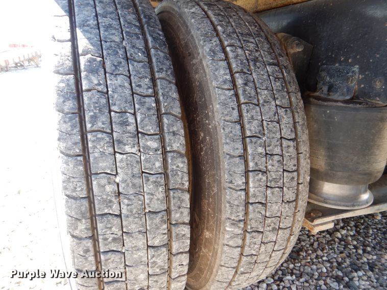 image for item DH5316 2013 Western Star 4900 hydrovac truck