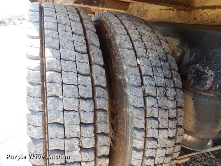 image for item DH5316 2013 Western Star 4900 hydrovac truck