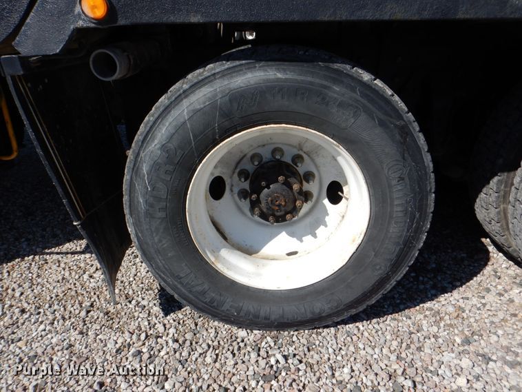 image for item DH5316 2013 Western Star 4900 hydrovac truck