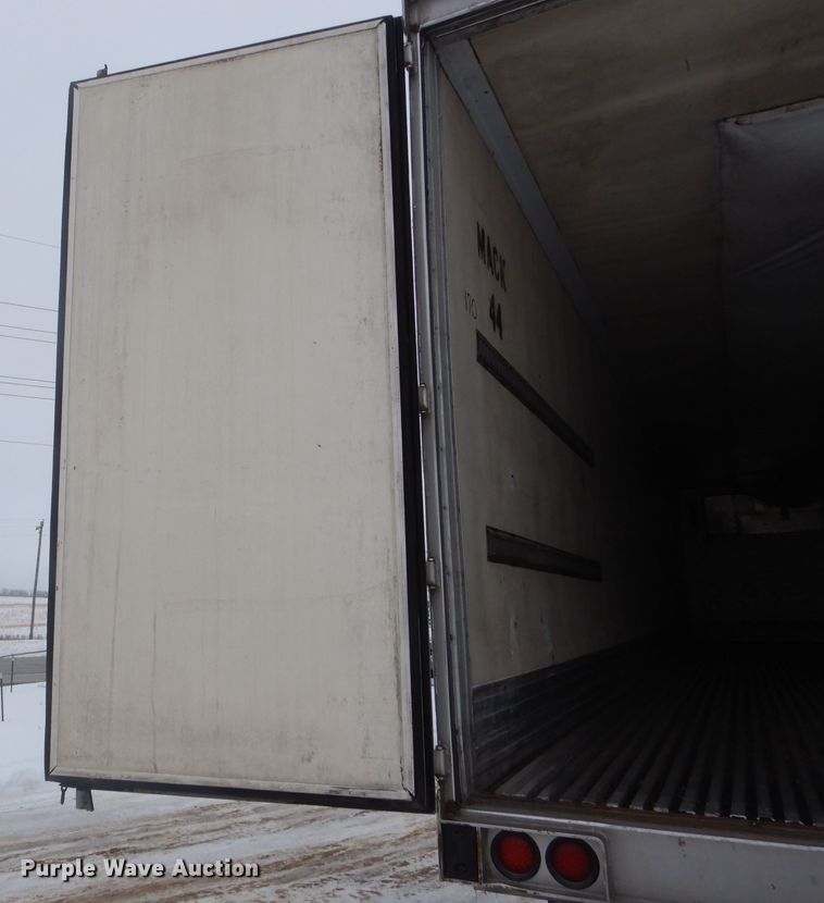 image for item DH6332 1999 Trailmobile refrigerated van trailer