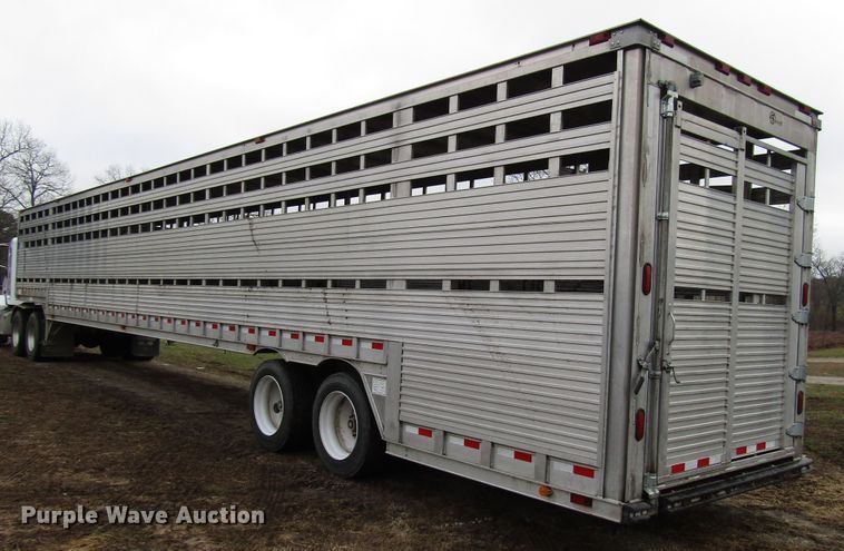image for item DH8369 2016 Barrett 15L5902 livestock trailer