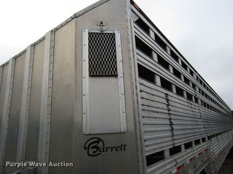 image for item DH8369 2016 Barrett 15L5902 livestock trailer